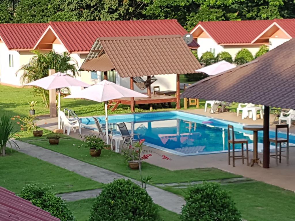 Moon River Resort Убонратчатхані Екстер'єр фото